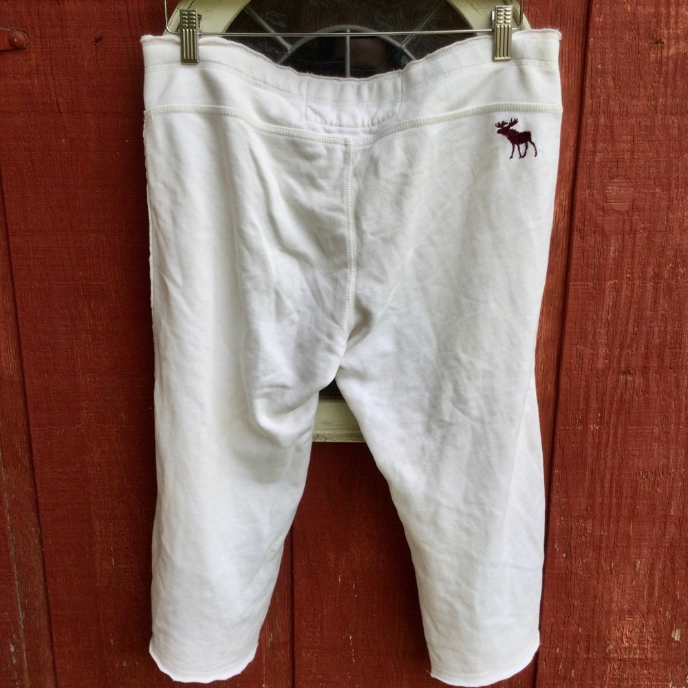 Abercrombie & Fitch Cropped Sweats (2) - Picture 3 of 14